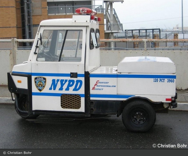 NYPD - Staten Island - 120th Precinct - Scooter 3960
