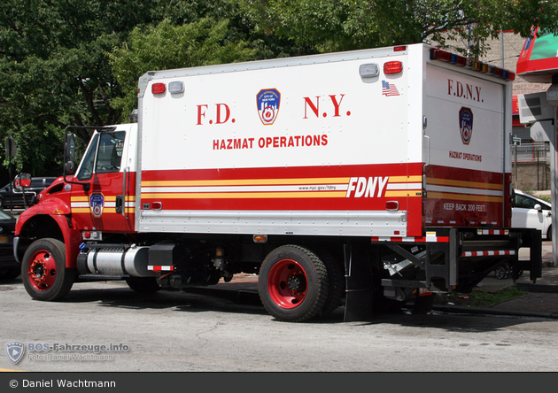 FDNY - Manhattan - Containment Vehicle - LKW