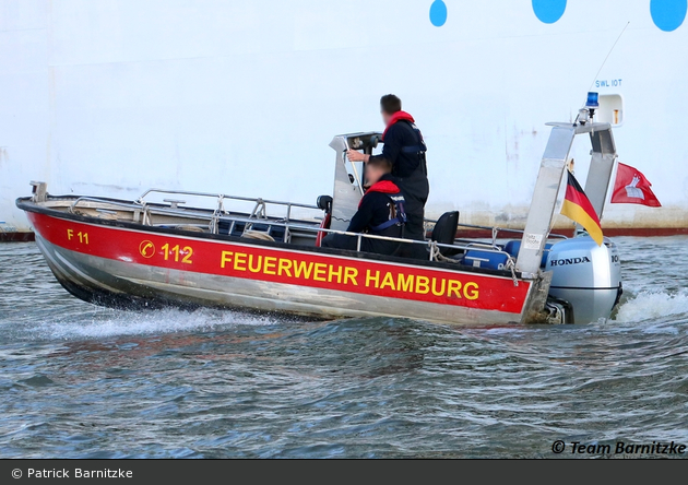 Florian Hamburg 11 Kleinboot