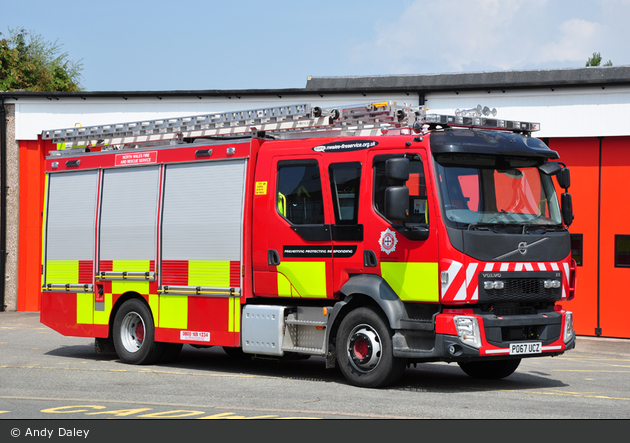 Caernarfon - North Wales Fire and Rescue Service - WrL