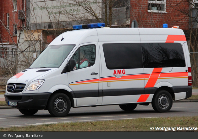 Krankentransport AMG - KTW 25 (a.D.)