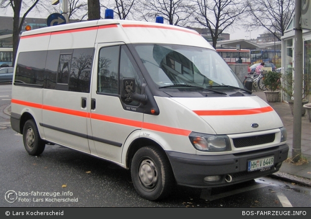 Ambulanz Schrörs - KTW 02-06 (HH-V 6449) (a.D.)