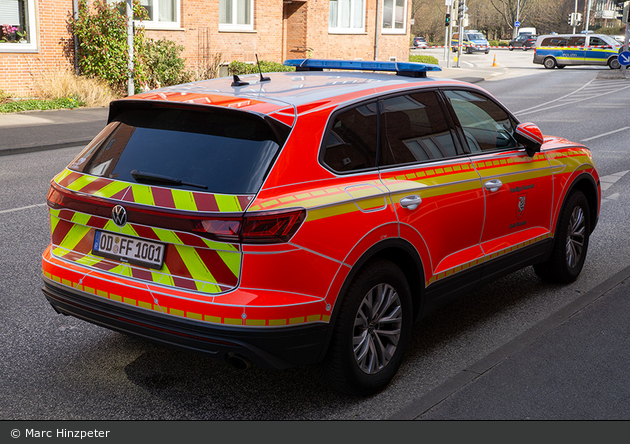 Florian Stormarn 01/10-01