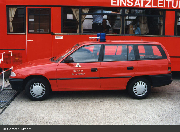 Florian Berlin ELW 1 Opel Astra (a.D.)