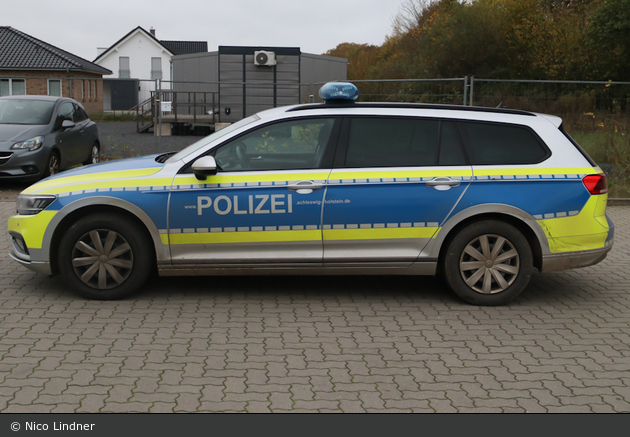 SH-33232 - VW Passat Variant - FuStW
