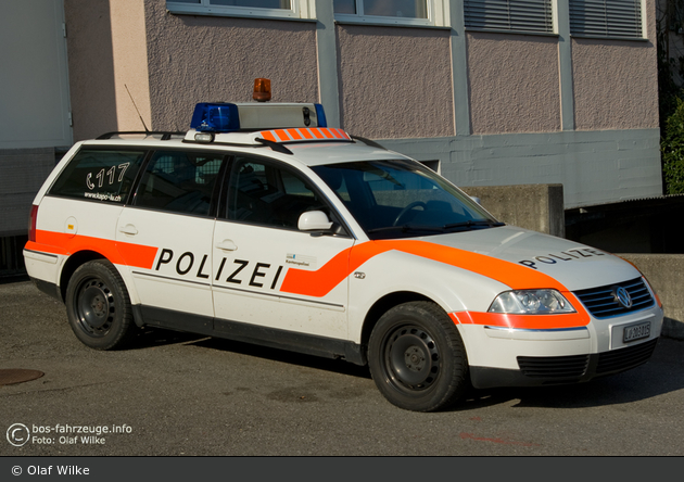 Emmenbrücke - Luzerner Polizei - Patrouillenwagen (a.D.)