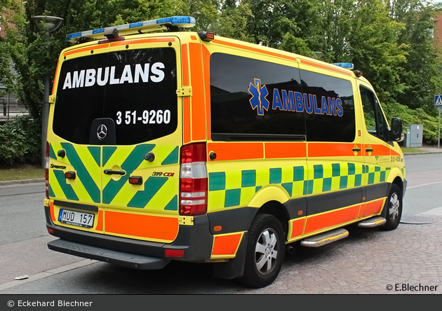 Göteborg - Västra Götaland Ambulanssjukvård - RTW - 3 51 - 9260