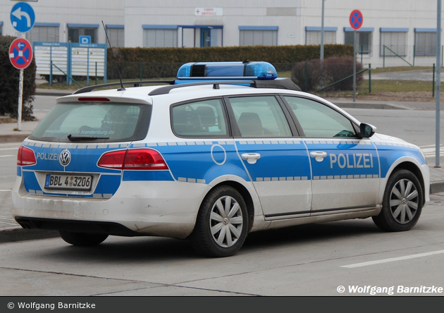 BBL4-3206 - VW Passat Variant - FuStW
