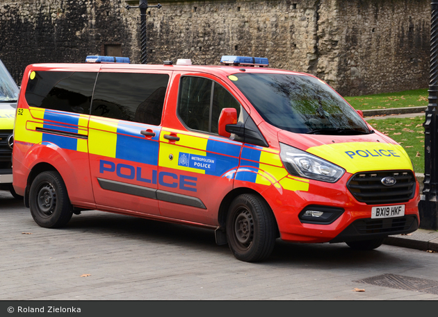 London - Metropolitan Police Service - Parliamentary and Diplomatic Protection - leMkw - 52