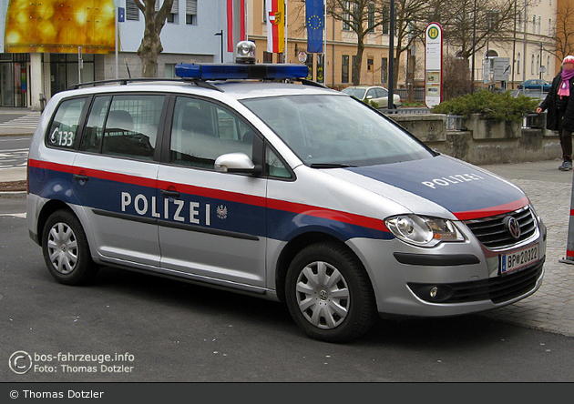 BP-20322 - Volkswagen Touran I GP - FuStW (a.D.)