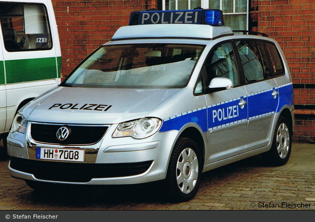 HH-7008 - VW Touran - FuStW (a.D.)