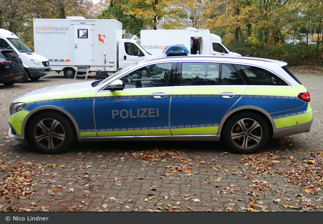 Polizei - MB E-Klasse T-Modell - FuStW