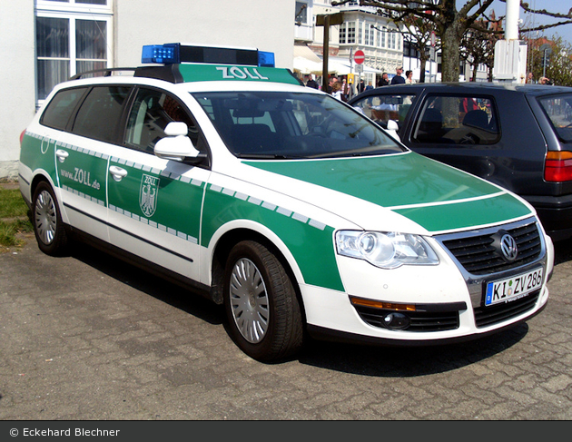 SH - Travemünde - VW Passat Variant (a.D.)