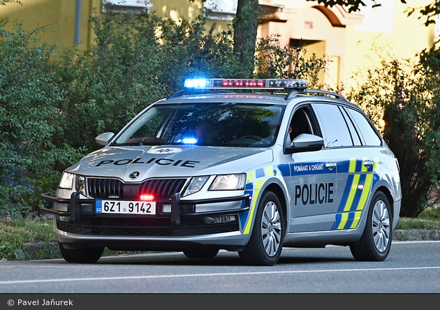 Uherské Hradiště - Policie - FuStW - 6Z1 9142