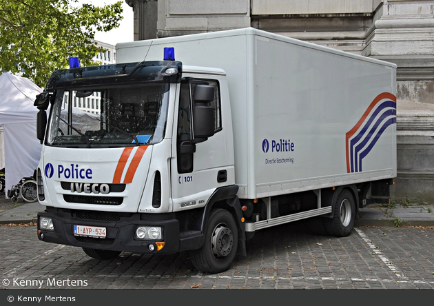 Etterbeek - Police Fédérale - Direction de la Protection - LKW