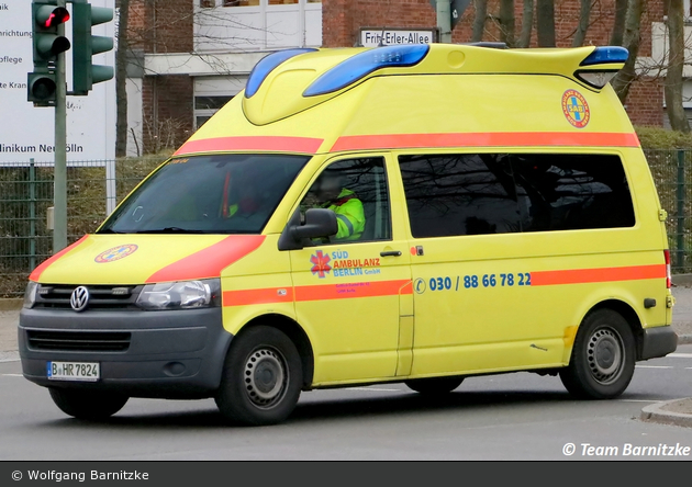 Krankentransport Süd Ambulanz Berlin - KTW4 (B-HR 7824)