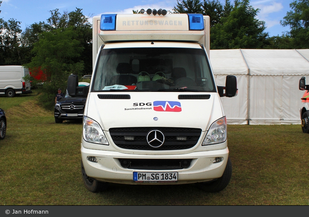 Ambulanz Mittelmark RTW (PM-SG 1834)