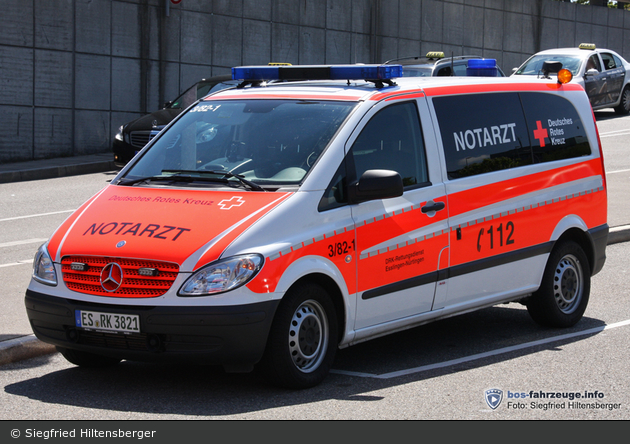 Rotkreuz Esslingen 03/82-01