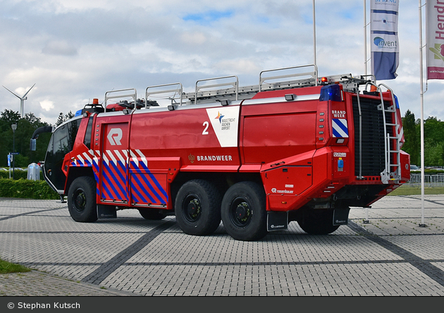 Beek - Luchthavenbrandweer Maastricht Aachen Airport - FLF - 02