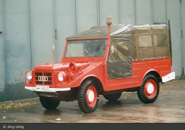 Hamburger Feuerwehrhistoriker Munga FukoW (alt) (HH-8829)