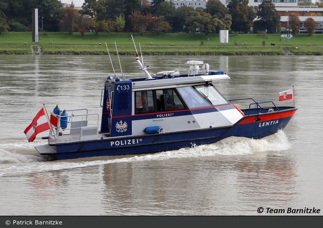 Linz - ÖSWAG Werft Linz GmbH - Polizeiboot "LENTIA