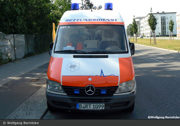 Krankentransport Berliner Rettungsdienst Team - BRT-03 KTW