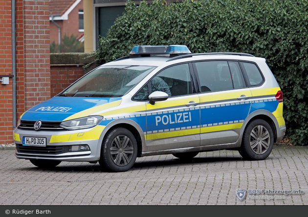 H-PD 305 - VW Touran - FuStW