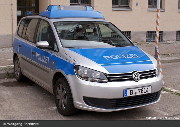 B-7814 - VW Touran - FuStW