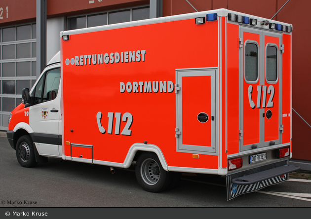 Rotkreuz Dortmund 11 RTW 02
