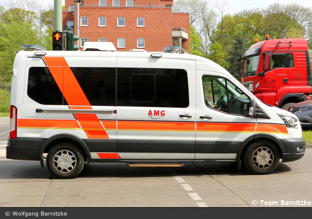 Krankentransport AMG - KTW 27 (B-A 3027)