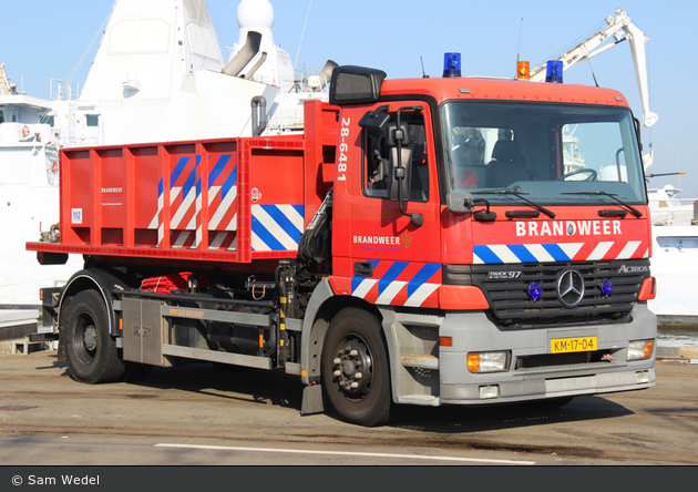den Helder - Koninklijke Marine - Brandweer - WLF-Kran - 28-6481 (a.D.)