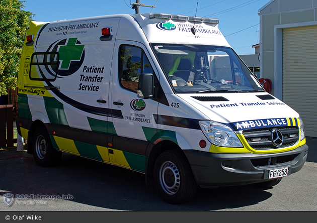Masterton - Wellington Free Ambulance - KTW - 425