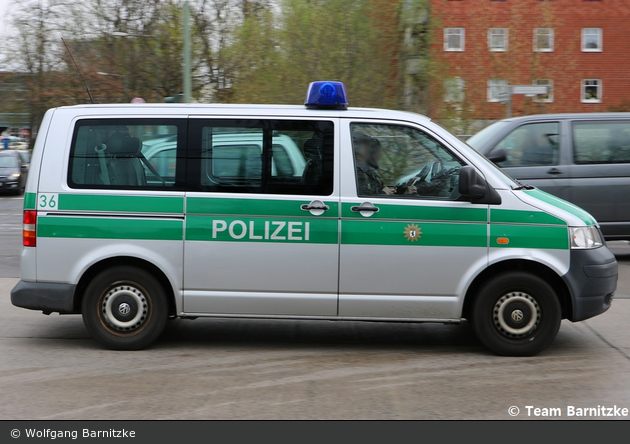 B-7850 - VW T5 - Kleinbus mit Funk