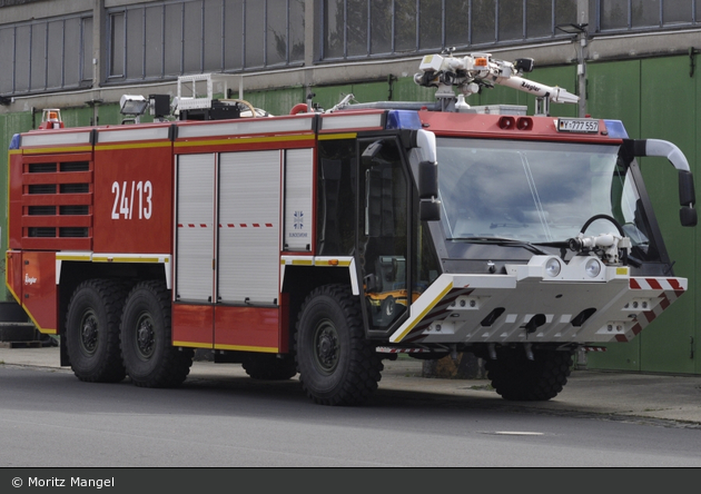 Fritzlar - Feuerwehr - FlKfz Mittel, Flugplatz