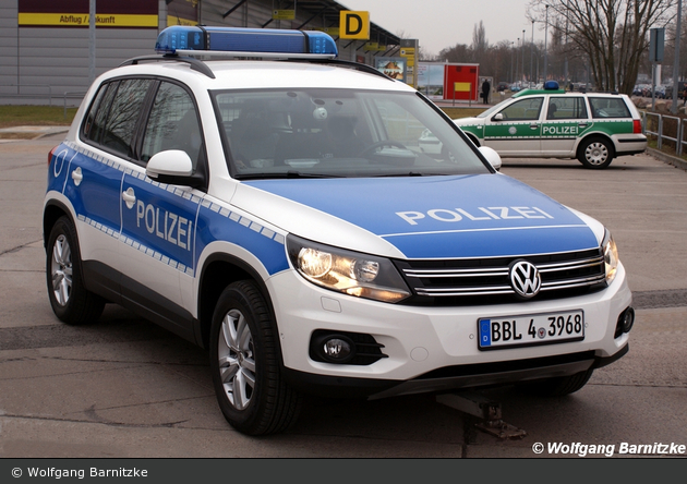 BBL4-3968 - VW Tiguan - FuStW - Schönefeld