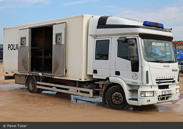 Praha - Policie - 1A5 7976 - Pferdetransporter