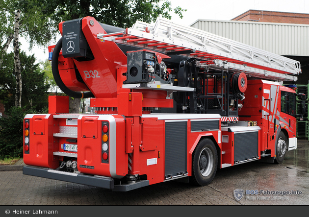 Florian Hamburg Daimler TMF (HH-WF 616)