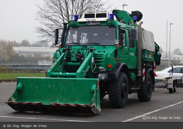 SH-39182 - MB Unimog U 5000 - ZumiLa