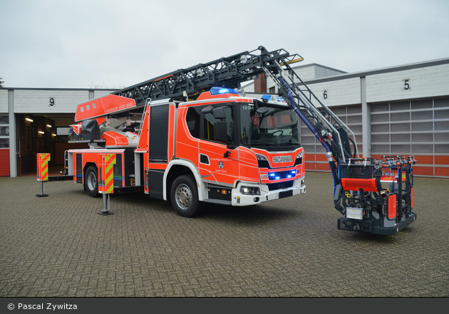 Florian Friesland 12/30-01