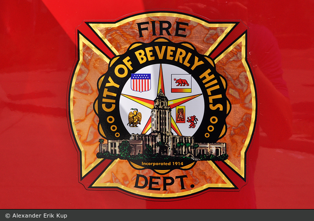 Beverly Hills - FD - Paramedic Engine 2
