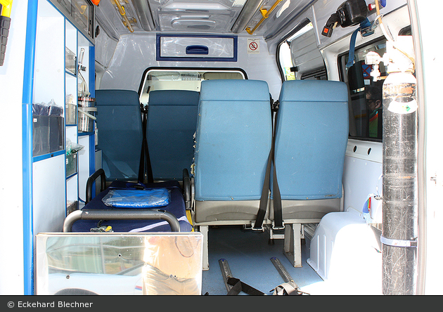Barcelona - Ambulàncies Domingo - KTW D-194