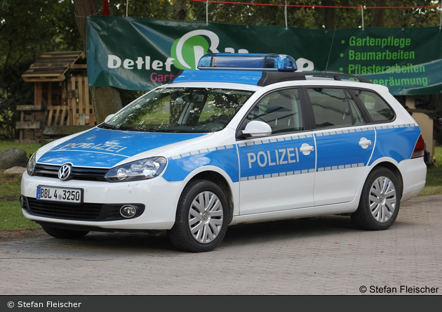 BBL4-3250 - VW Golf Variant - FuStW