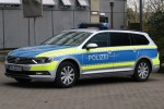 SH-32220 - VW Passat Variant - FuStW