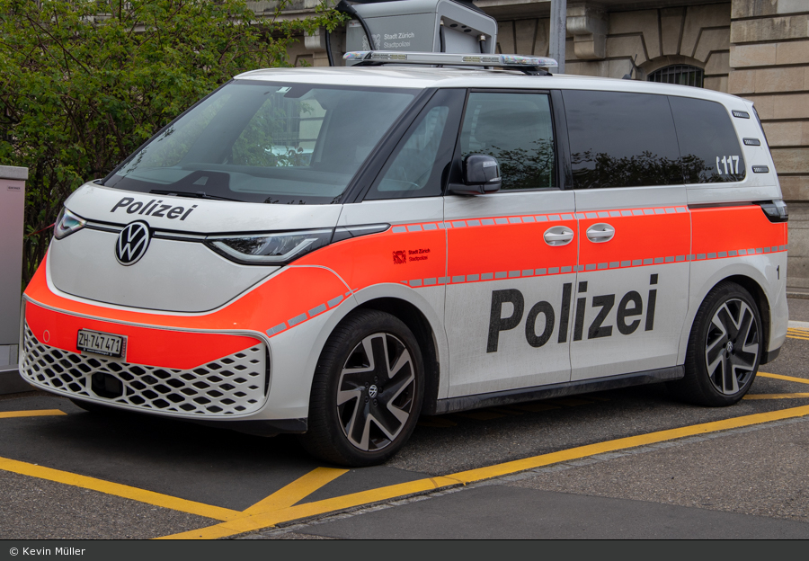 Zürich - StaPo - Patrouillenwagen - 001