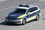 BD16-5937 - VW Passat Variant- FuStW