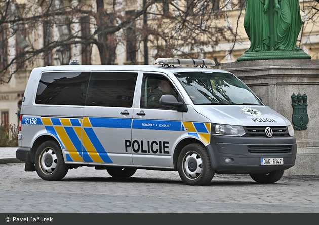 Praha - Policie - 3AK 6147 - FuStW