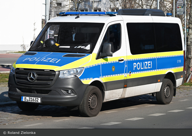 B-31632 - MB Sprinter - GruKW A