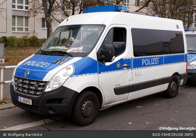 B-30693 - Renault Master - GruKW