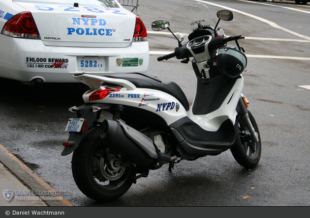 NYPD - Bronx - Patrol Borough Bronx - Scooter 2291