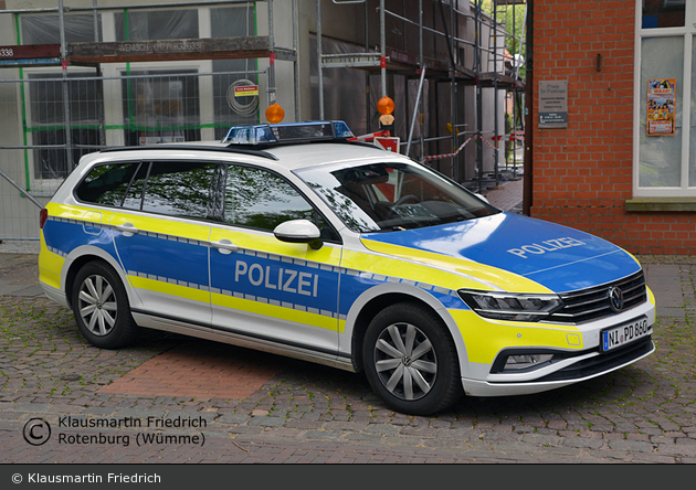 NI-PD 860 - VW Passat Variant - FuStW